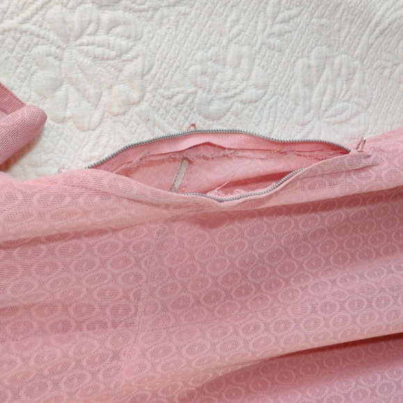 Vintage 1940s Sheer Lace Pink Evening Party Dress With Rhinestone Buttons - Picture 8 of 15